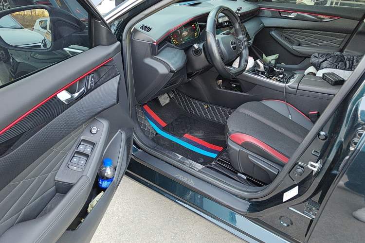 Used Dongfeng Aeolus Yixuan MAX 2023 1.5T Super-Powered Dad Edition Driver Seat