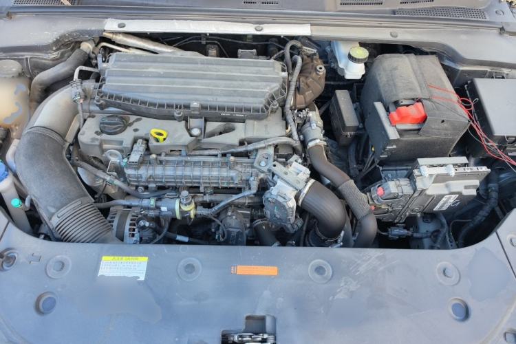 Used Dongfeng Aeolus Yixuan MAX 2023 1.5T Xingchi Edition Engine Bay