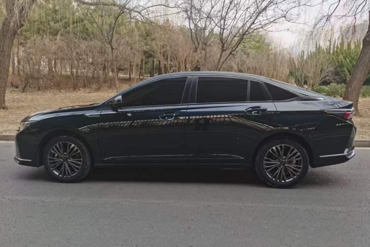 Used Dongfeng Aeolus Yixuan MAX 2023 1.5T Super-Powered Dad Edition Exterior 2