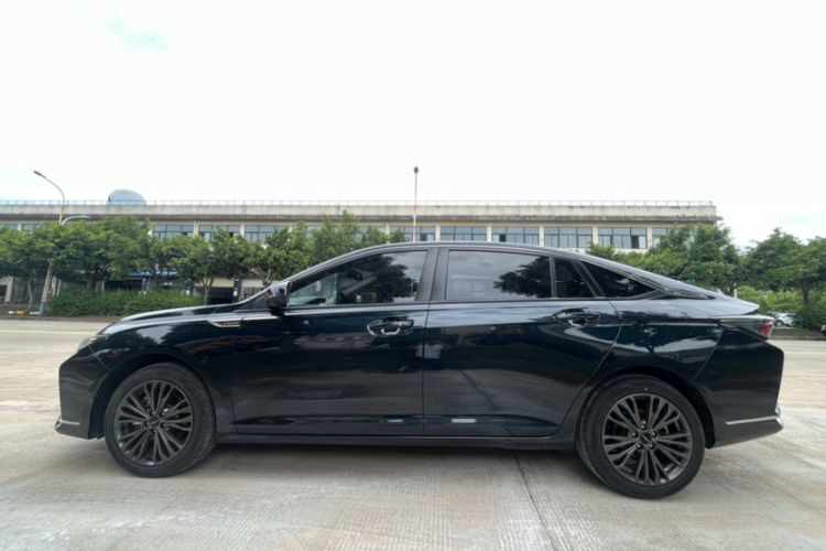 Used Dongfeng Aeolus Yixuan MAX 2023 1.5T Super-Powered Dad Edition Exterior 2