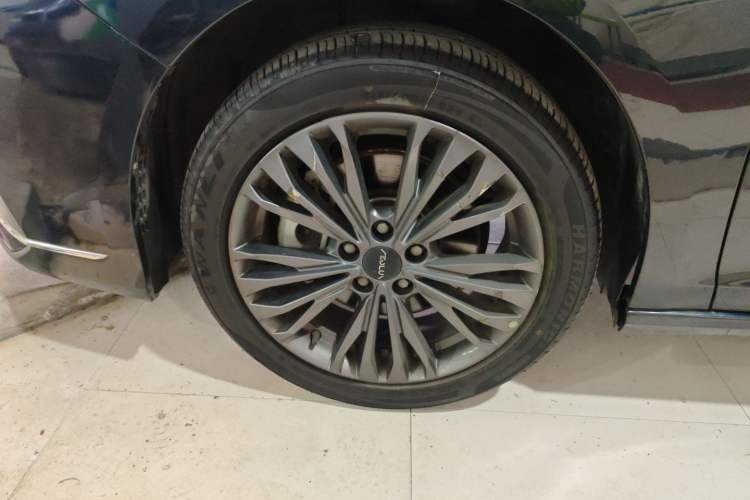 Used Dongfeng Aeolus Yixuan MAX 2023 1.5T Ultra-Stylish Trendsetting Dad Edition Exterior 4