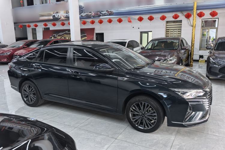 Used Dongfeng Aeolus Yixuan MAX 2023 1.5T Super-Powered Dad Edition Exterior 4