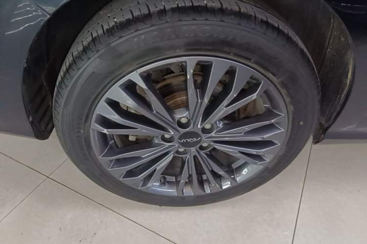 Used Dongfeng Aeolus Yixuan MAX 2023 1.5T Ultra-Stylish Trendsetting Dad Edition Exterior 5