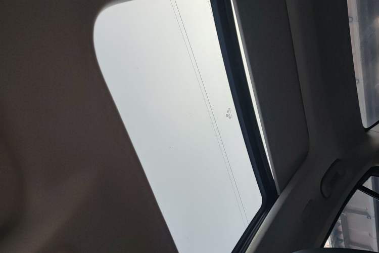Used Dongfeng Aeolus Yixuan MAX 2023 1.5T Super-Powered Dad Edition Headliner