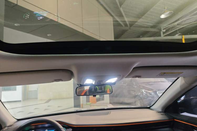 Used Dongfeng Aeolus Yixuan MAX 2023 1.5T Ultra-Stylish Trendsetting Dad Edition Headliner