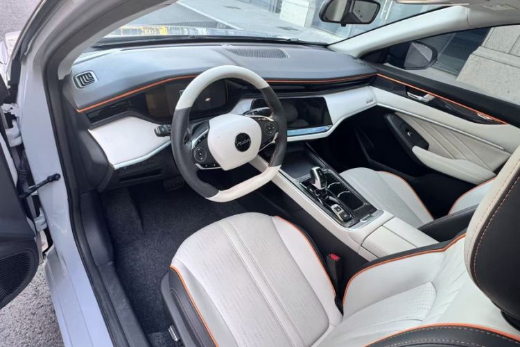 Used Dongfeng Aeolus Yixuan MAX 2023 1.5T Super Cool Trendy Dad Edition Interior 1