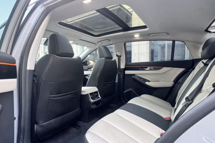Used Dongfeng Aeolus Yixuan MAX 2023 1.5T Super Cool Trendy Dad Edition Interior 2