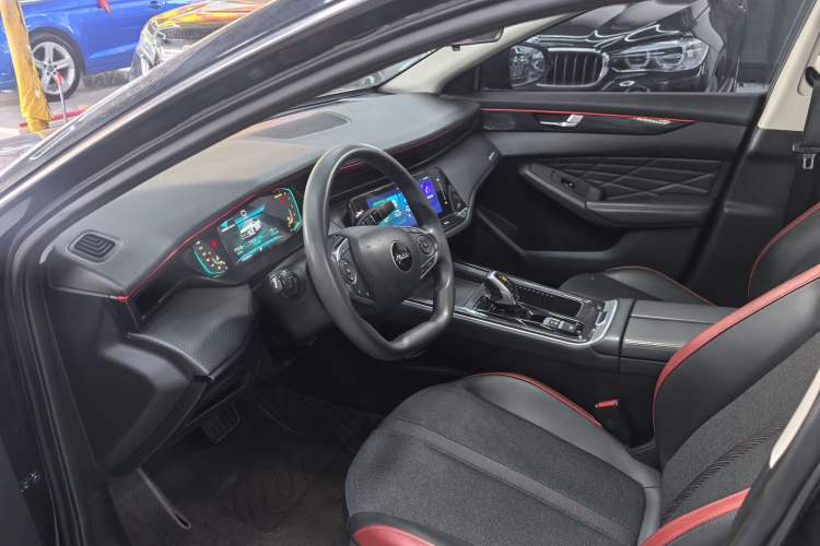 Used Dongfeng Aeolus Yixuan MAX 2023 1.5T Super-Powered Dad Edition Interior 2