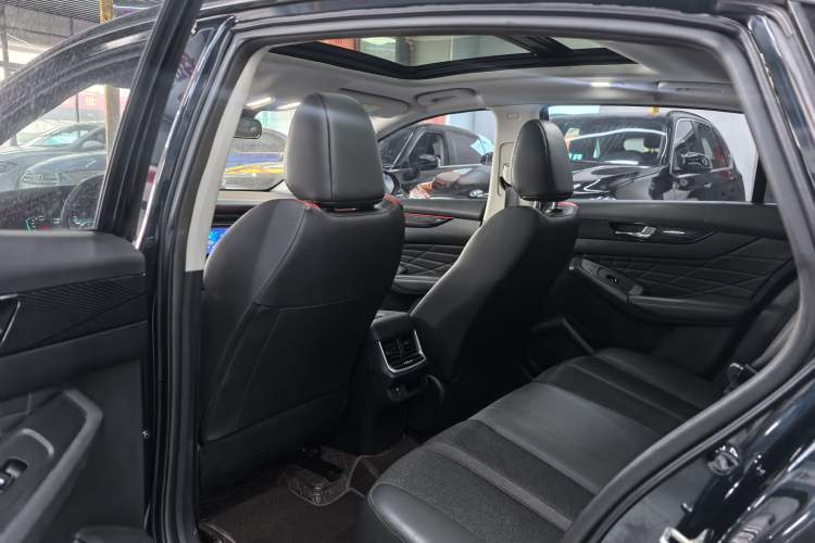 Used Dongfeng Aeolus Yixuan MAX 2023 1.5T Super-Powered Dad Edition Interior 3