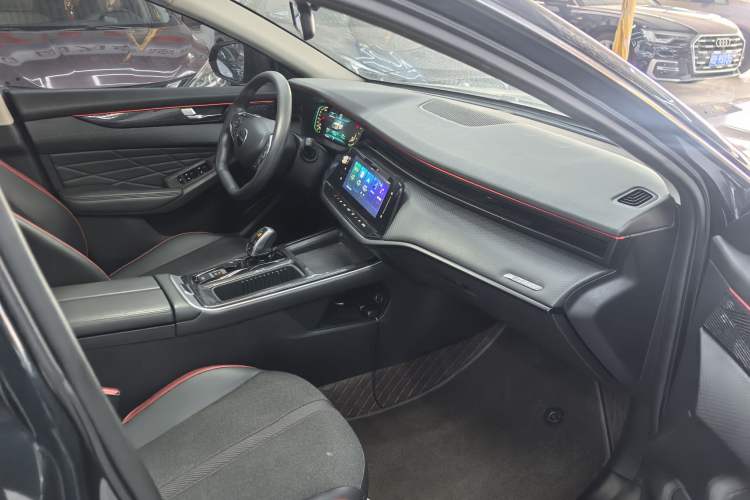 Used Dongfeng Aeolus Yixuan MAX 2023 1.5T Super-Powered Dad Edition Interior 4