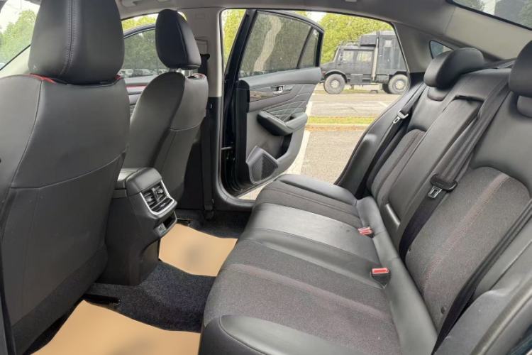 Used Dongfeng Aeolus Yixuan MAX 2023 1.5T Super-Powered Dad Edition Interior 7
