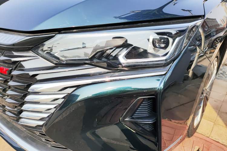 Used Dongfeng Aeolus Yixuan MAX 2023 1.5T Super-Powered Dad Edition Left Front Headlight