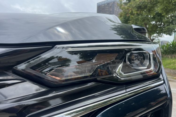 Used Dongfeng Aeolus Yixuan MAX 2023 1.5T Super-Powered Dad Edition Left Front Headlight