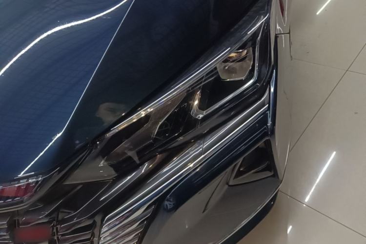 Used Dongfeng Aeolus Yixuan MAX 2023 1.5T Ultra-Stylish Trendsetting Dad Edition Left Front Headlight
