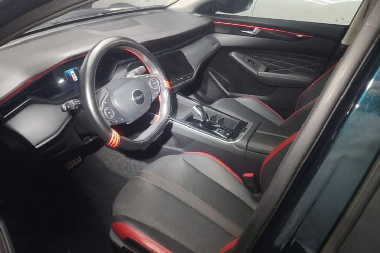 Used Dongfeng Aeolus Yixuan MAX 2023 1.5T Super-Powered Dad Edition Left Front Seat