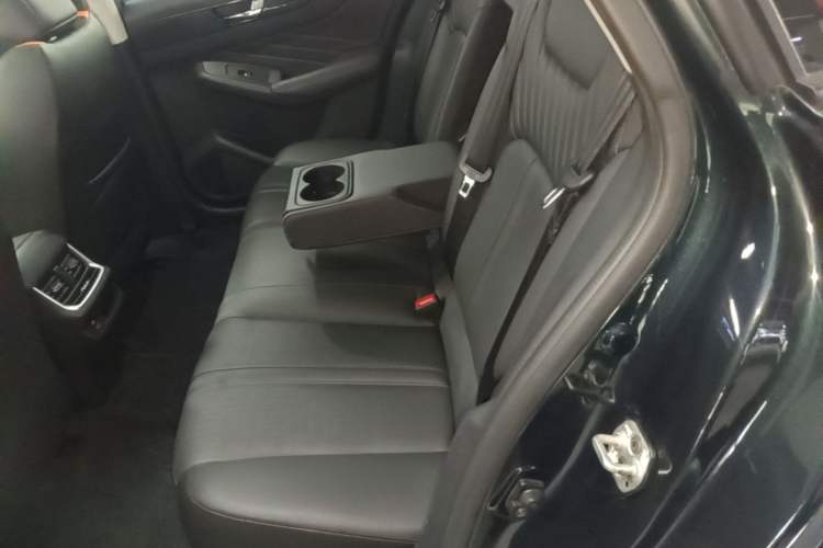 Used Dongfeng Aeolus Yixuan MAX 2023 1.5T Ultra-Stylish Trendsetting Dad Edition Left Rear Seat