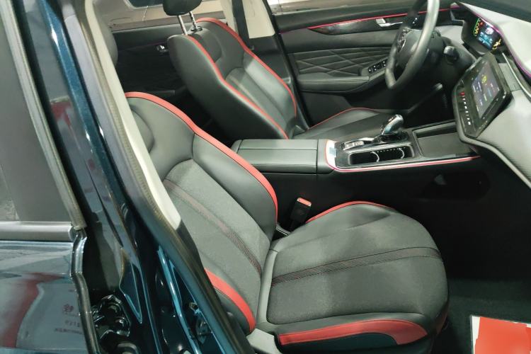 Used Dongfeng Aeolus Yixuan MAX 2023 1.5T Super-Powered Dad Edition Right Front Seat