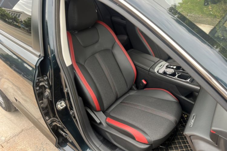 Used Dongfeng Aeolus Yixuan MAX 2023 1.5T Super-Powered Dad Edition Right Front Seat