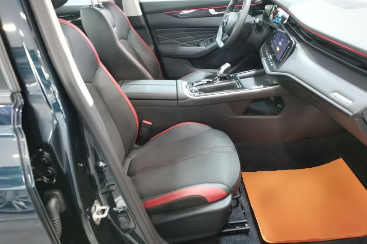 Used Dongfeng Aeolus Yixuan MAX 2023 1.5T Super-Powered Dad Edition Right Front Seat