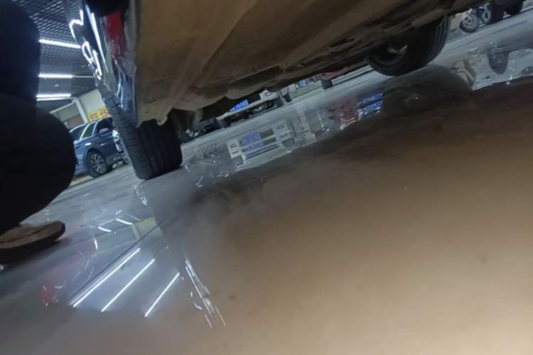 Used Dongfeng Aeolus Yixuan MAX 2023 1.5T Ultra-Stylish Trendsetting Dad Edition Right Side Sill