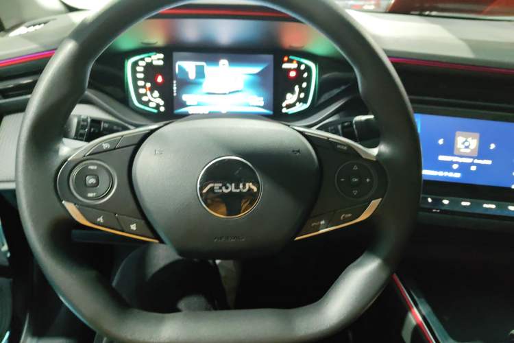 Used Dongfeng Aeolus Yixuan MAX 2023 1.5T Super-Powered Dad Edition Steering Wheel