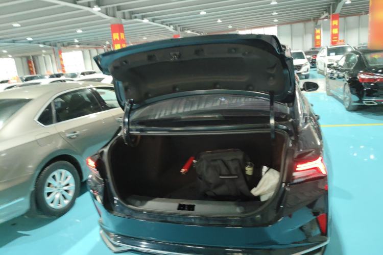 Used Dongfeng Aeolus Yixuan MAX 2023 1.5T Super-Powered Dad Edition Trunk