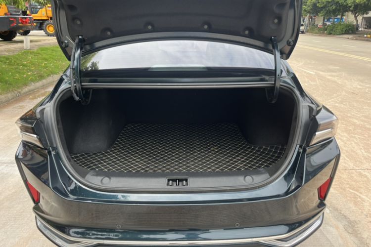 Used Dongfeng Aeolus Yixuan MAX 2023 1.5T Super-Powered Dad Edition Trunk