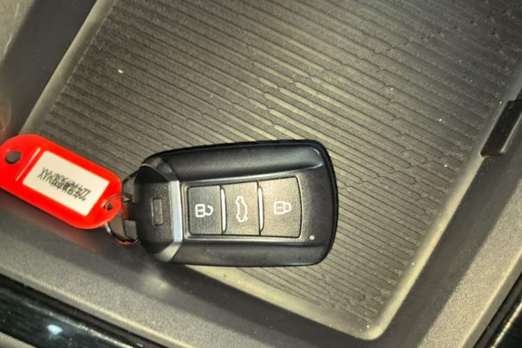 Used Dongfeng Aeolus Yixuan MAX 2023 1.5T Super-Powered Dad Edition Vehicle Key