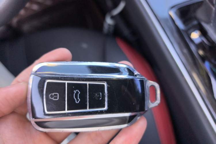 Used Dongfeng Aeolus Yixuan MAX 2023 1.5T Xingchi Edition Vehicle Key