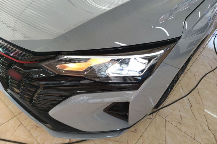 Used Dongfeng Aeolus Yixuan MAX 2023 1.5T Super Cool Trendy Dad Edition Left Front Headlight