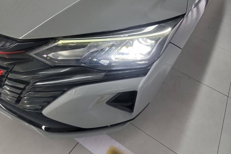 Used Dongfeng Aeolus Yixuan MAX 2023 1.5T Super Cool Trendy Dad Edition Left Front Headlight