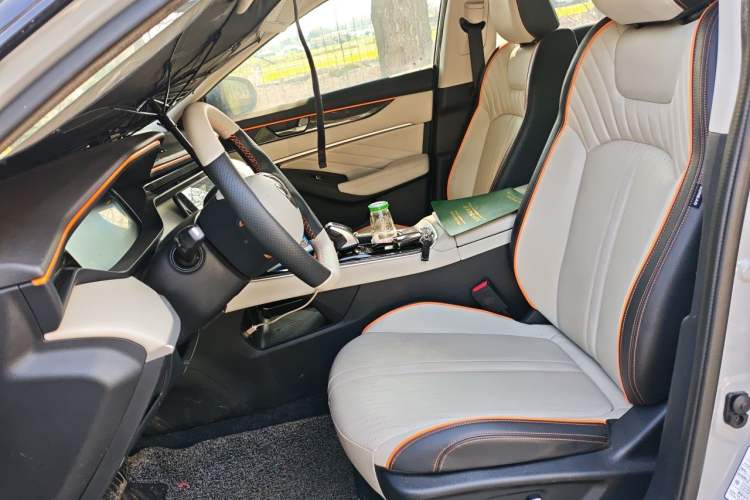 Used Dongfeng Aeolus Yixuan MAX 2023 1.5T Super Cool Trendy Dad Edition Left Front Seat