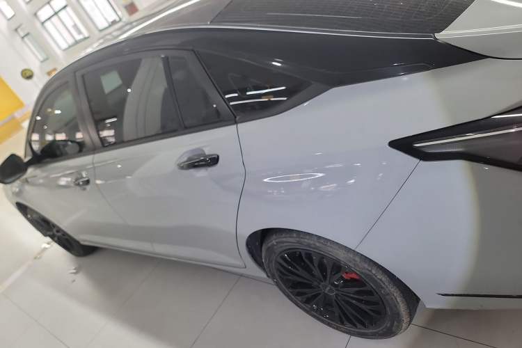 Used Dongfeng Aeolus Yixuan MAX 2023 1.5T Super Cool Trendy Dad Edition Left Side