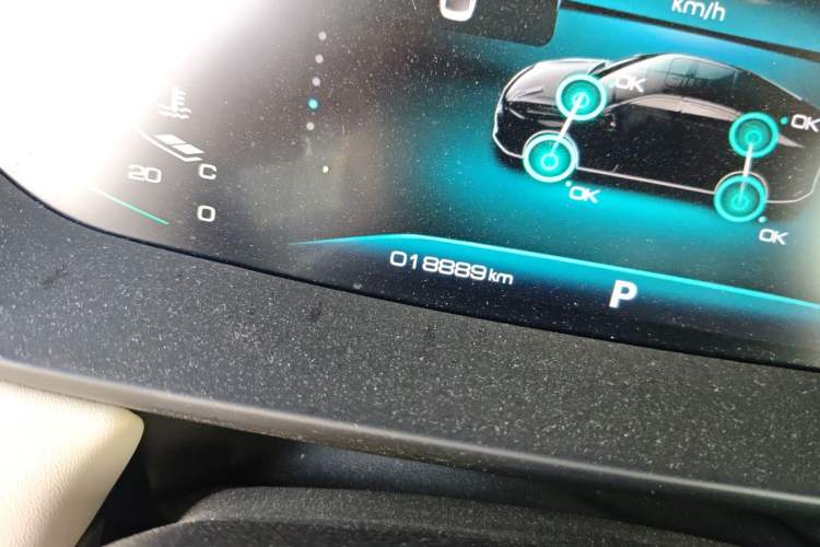 Used Dongfeng Aeolus Yixuan MAX 2023 1.5T Super Cool Trendy Dad Edition Odometer Close Up