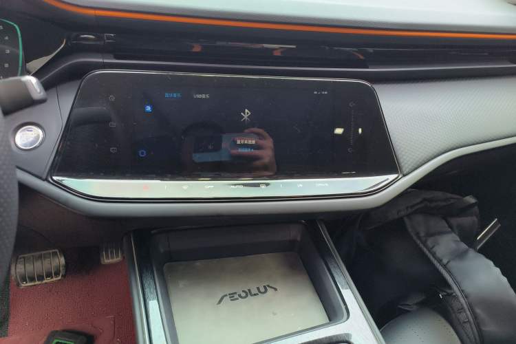 Used Dongfeng Aeolus Yixuan MAX 2023 1.5T Ultra-Stylish Trendsetting Dad Edition Audio And AC Panel