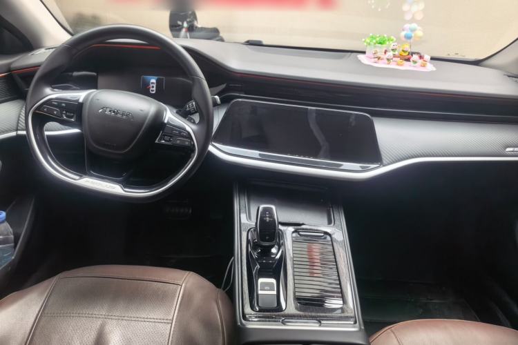 Used Dongfeng Aeolus Yixuan MAX 2023 1.5T Super-Powered Dad Edition Center Console