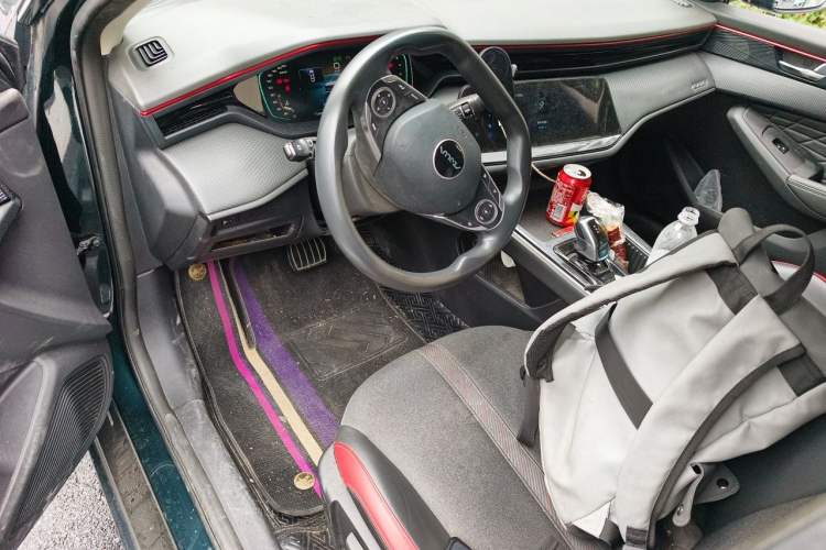 Used Dongfeng Aeolus Yixuan MAX 2023 1.5T Super-Powered Dad Edition Center Console