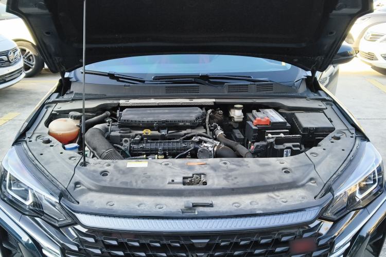 Used Dongfeng Aeolus Yixuan MAX 2023 1.5T Ultra-Stylish Trendsetting Dad Edition Engine Bay
