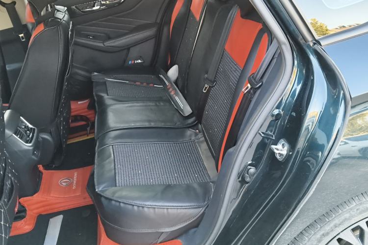 Used Dongfeng Aeolus Yixuan MAX 2023 1.5T Ultra-Stylish Trendsetting Dad Edition Left Rear Seat