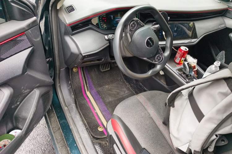 Used Dongfeng Aeolus Yixuan MAX 2023 1.5T Super-Powered Dad Edition Steering Wheel