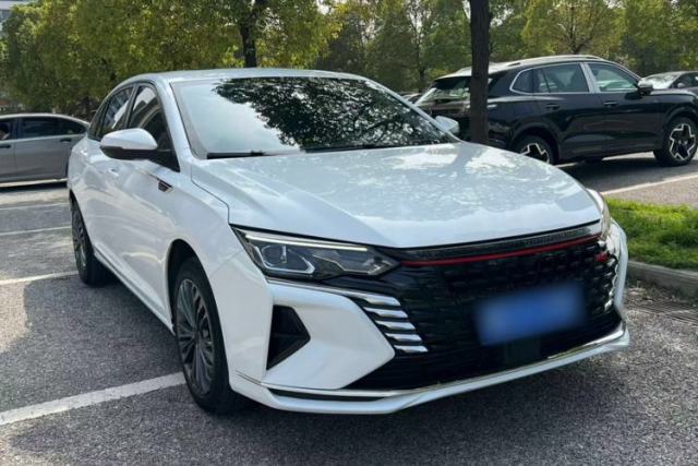 Used Dongfeng Aeolus Yixuan MAX 2023 1.5T Super-Powered Dad Edition