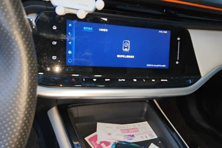 Used Dongfeng Aeolus Yixuan MAX 2023 1.5T Super Cool Trendy Dad Edition Audio And AC Panel