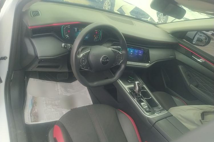 Used Dongfeng Aeolus Yixuan MAX 2023 1.5T Super-Powered Dad Edition Center Console