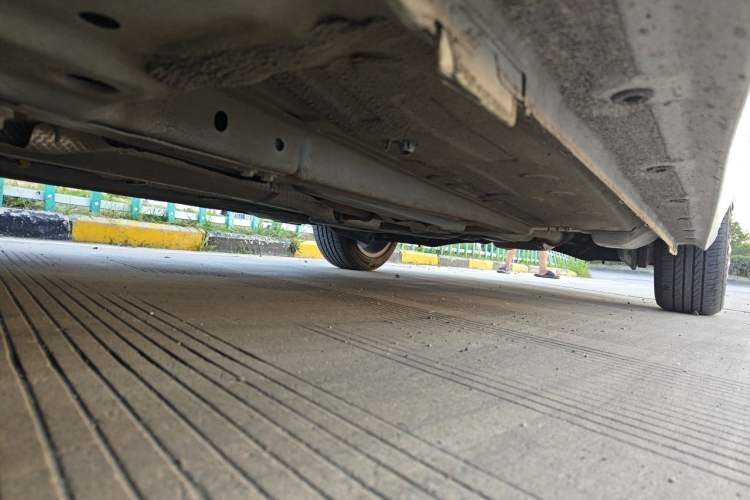 Used Dongfeng Aeolus Yixuan MAX 2023 1.5T Super-Powered Dad Edition Chassis Front Left