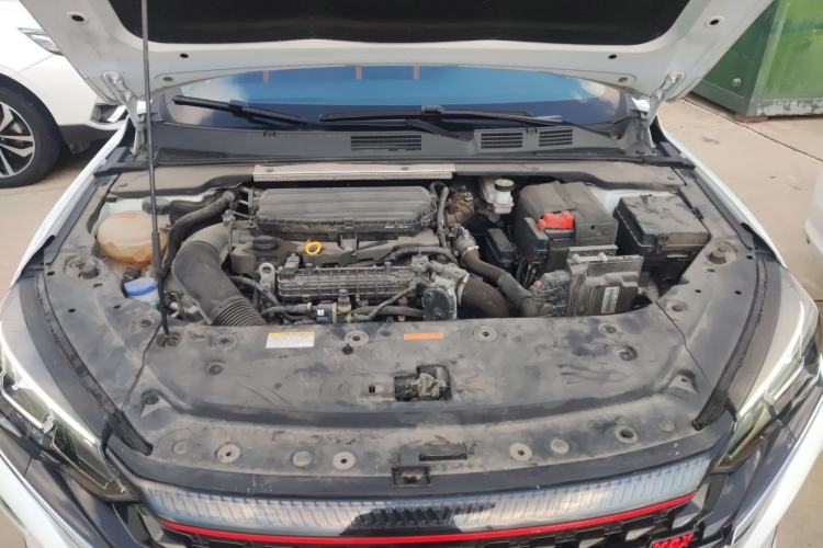 Used Dongfeng Aeolus Yixuan MAX 2023 1.5T Ultra-Stylish Trendsetting Dad Edition Engine Bay