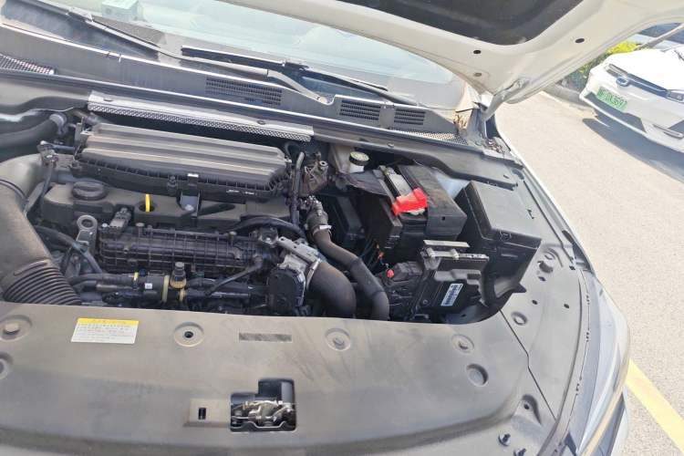 Used Dongfeng Aeolus Yixuan MAX 2023 1.5T Super Cool Trendy Dad Edition Engine Bay Left