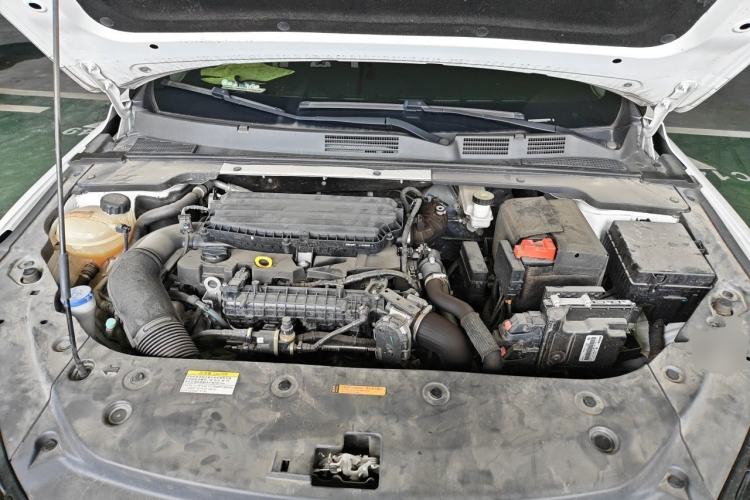 Used Dongfeng Aeolus Yixuan MAX 2023 1.5T Super Cool Trendy Dad Edition Engine Bay