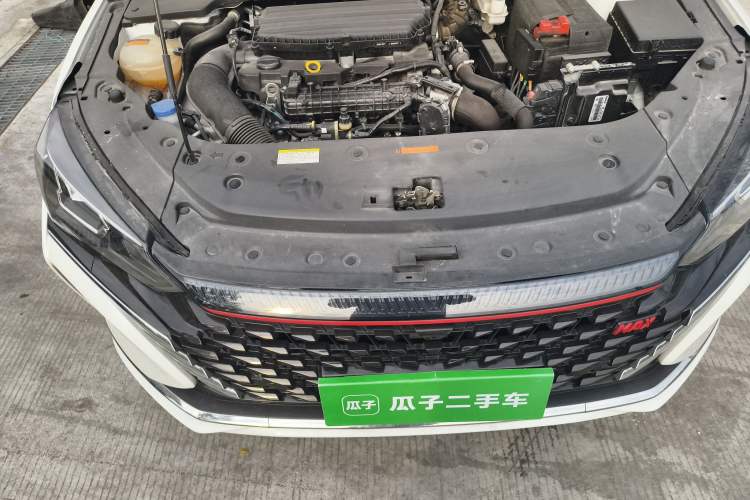 Used Dongfeng Aeolus Yixuan MAX 2023 1.5T Ultra-Stylish Trendsetting Dad Edition Engine Bay Right