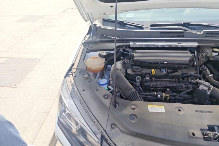 Used Dongfeng Aeolus Yixuan MAX 2023 1.5T Super Cool Trendy Dad Edition Engine Bay Right
