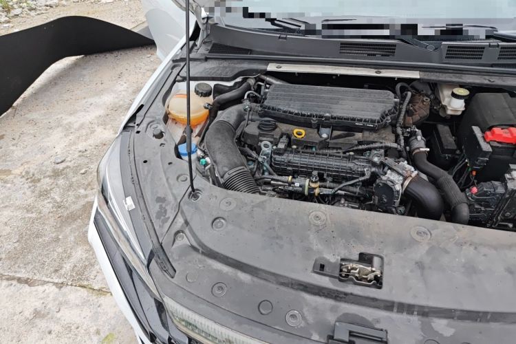 Used Dongfeng Aeolus Yixuan MAX 2023 1.5T Super Cool Trendy Dad Edition Engine Bay Right